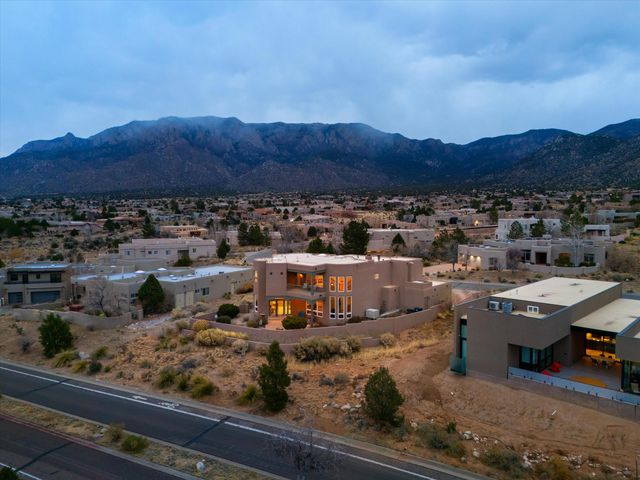 6109 Copper Rose Street NE, Albuquerque, NM 87111