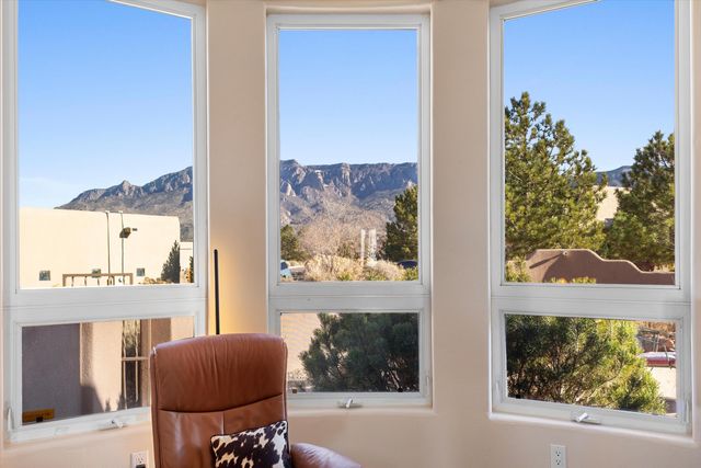 6109 Copper Rose Street NE, Albuquerque, NM 87111