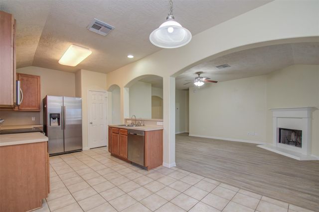 14903 Lanai Drive, Baytown, TX 77523