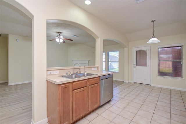 14903 Lanai Drive, Baytown, TX 77523