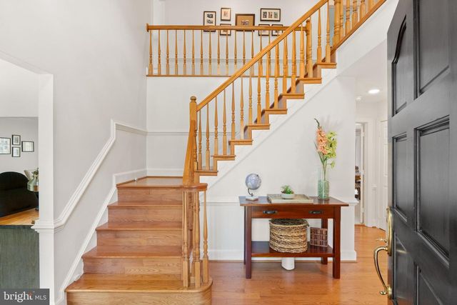 6823 BRIMSTONE LN, Fairfax Station, VA 22039