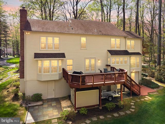 6823 BRIMSTONE LN, Fairfax Station, VA 22039