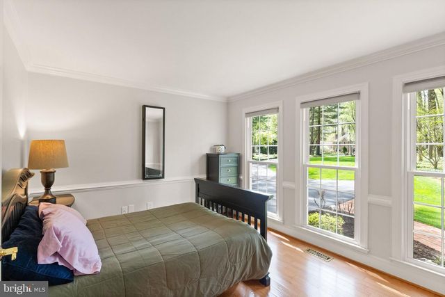 6823 BRIMSTONE LN, Fairfax Station, VA 22039