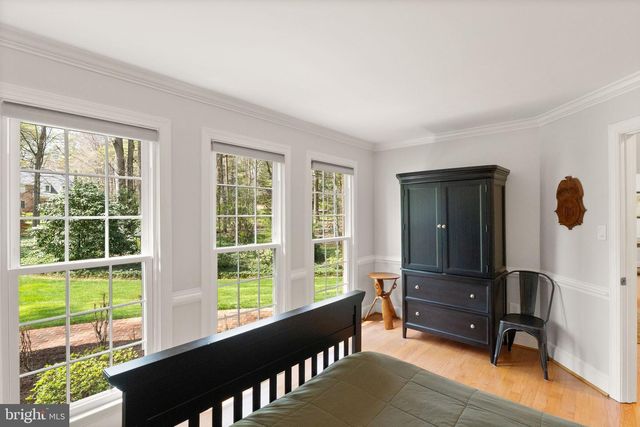 6823 BRIMSTONE LN, Fairfax Station, VA 22039