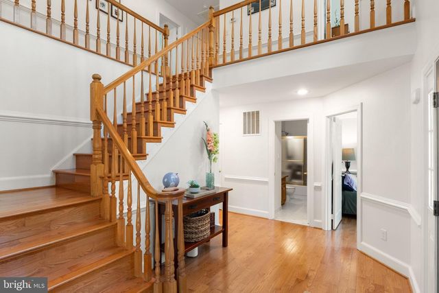 6823 BRIMSTONE LN, Fairfax Station, VA 22039