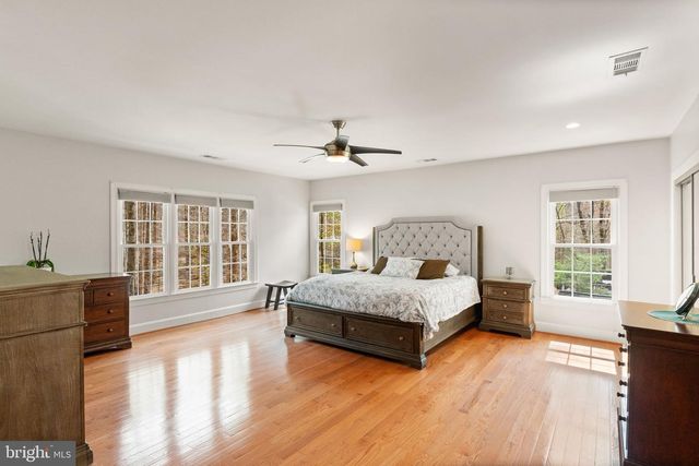 6823 BRIMSTONE LN, Fairfax Station, VA 22039