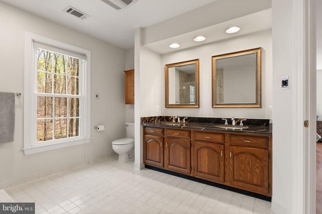6823 BRIMSTONE LN, Fairfax Station, VA 22039