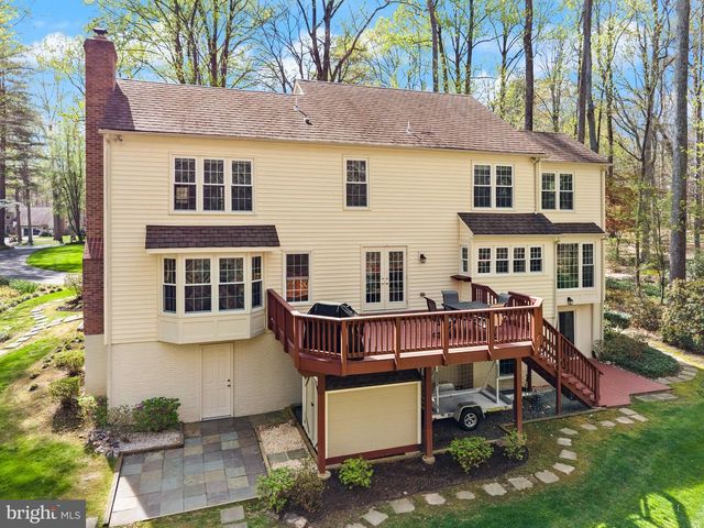 6823 BRIMSTONE LN, Fairfax Station, VA 22039