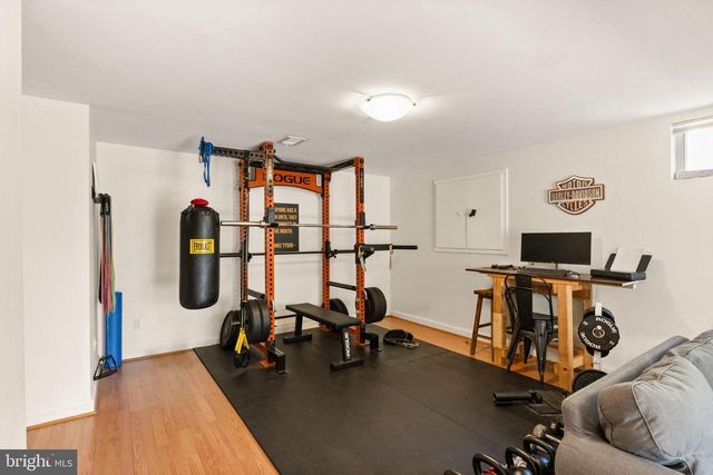 6823 BRIMSTONE LN, Fairfax Station, VA 22039