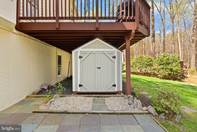 6823 BRIMSTONE LN, Fairfax Station, VA 22039
