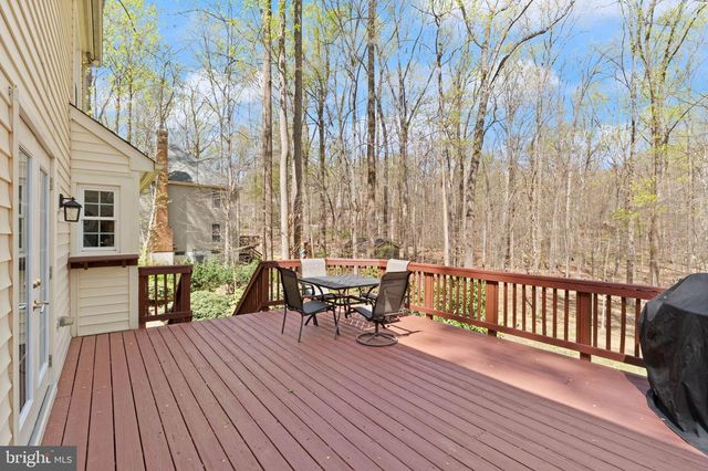 6823 BRIMSTONE LN, Fairfax Station, VA 22039