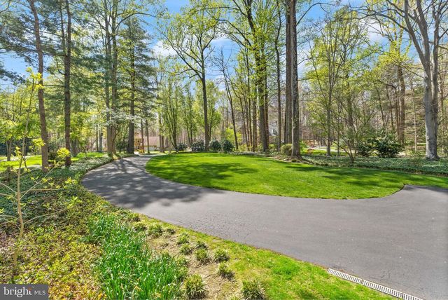 6823 BRIMSTONE LN, Fairfax Station, VA 22039