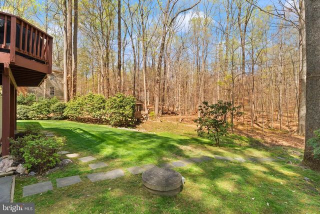 6823 BRIMSTONE LN, Fairfax Station, VA 22039