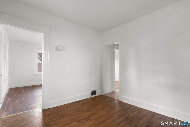 97 Wall Street, Waterbury, CT 06705