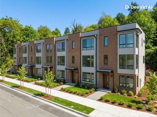 3804 23rd Avenue SW, Seattle, WA 98106