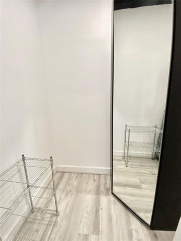 2016 Main Street 1715, Houston, TX 77002