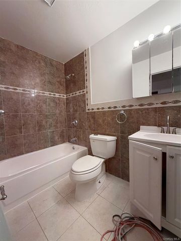 818 Trinity Avenue B, Bronx, NY 10456
