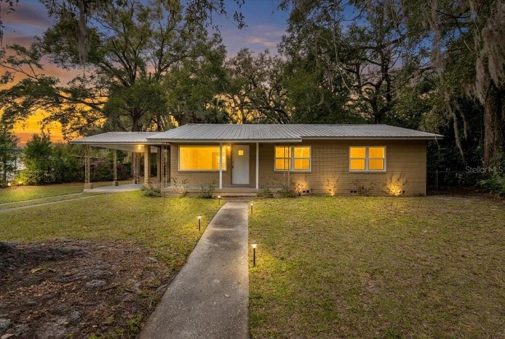 1312 NW 17TH AVENUE, Chiefland, FL 32626