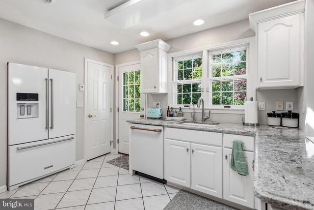 1519 HIGH HILL RD, Swedesboro, NJ 08085