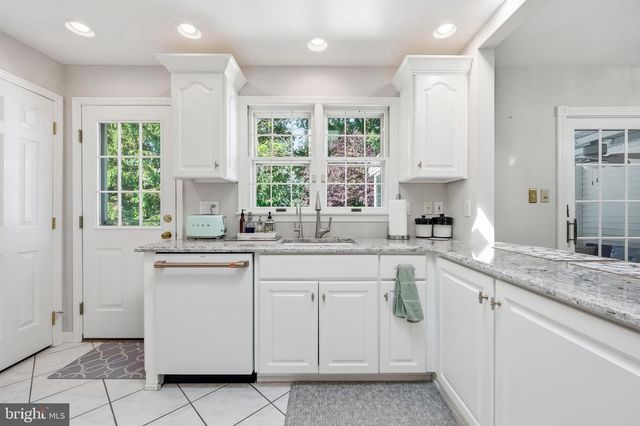 1519 HIGH HILL RD, Swedesboro, NJ 08085