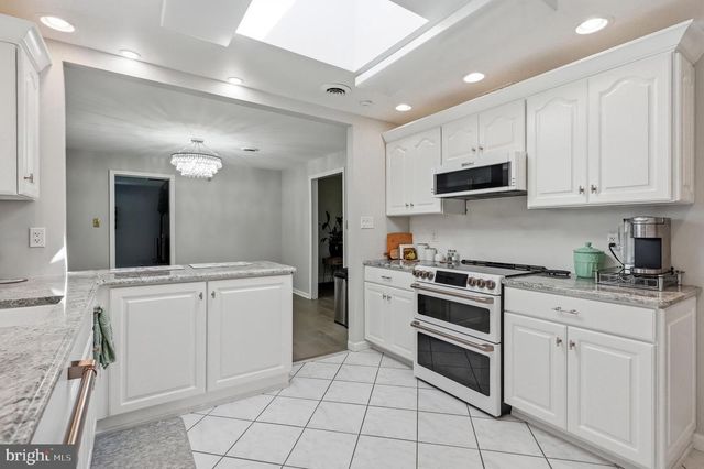 1519 HIGH HILL RD, Swedesboro, NJ 08085
