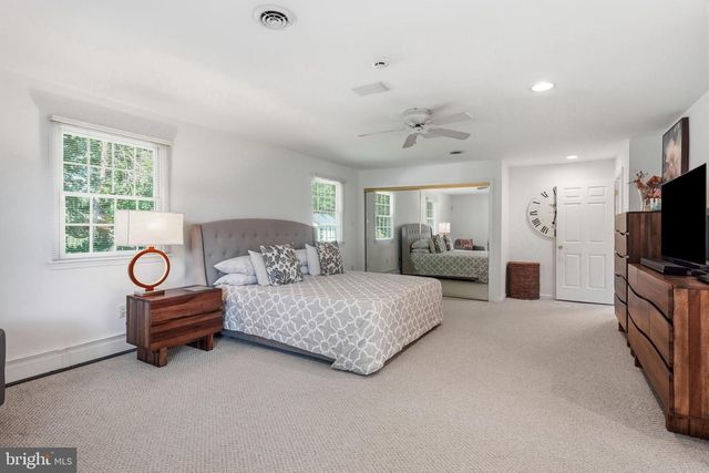 1519 HIGH HILL RD, Swedesboro, NJ 08085