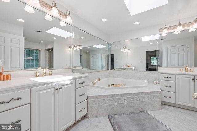 1519 HIGH HILL RD, Swedesboro, NJ 08085
