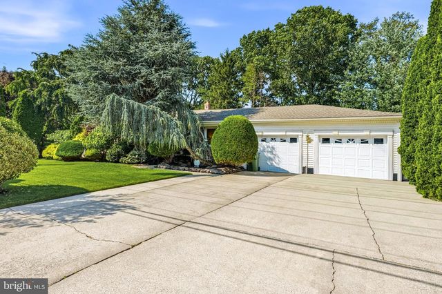 1519 HIGH HILL RD, Swedesboro, NJ 08085
