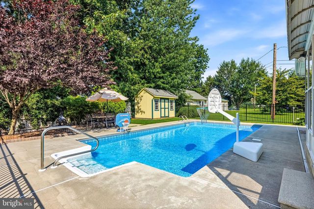 1519 HIGH HILL RD, Swedesboro, NJ 08085