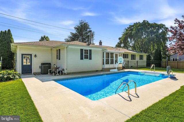 1519 HIGH HILL RD, Swedesboro, NJ 08085