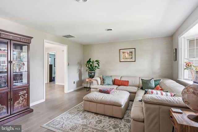 1519 HIGH HILL RD, Swedesboro, NJ 08085
