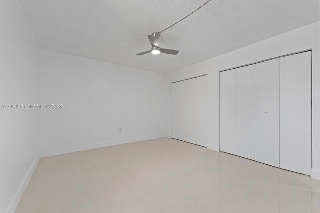 9440 W Flagler St 106, Miami, FL 33174