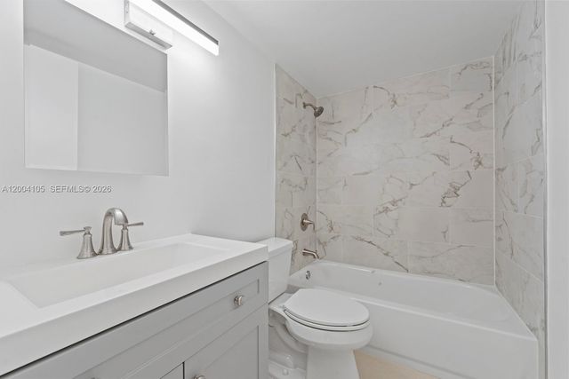 9440 W Flagler St 106, Miami, FL 33174