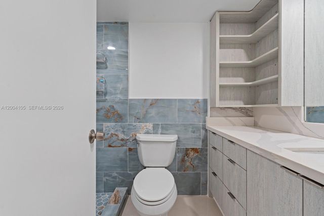 9440 W Flagler St 106, Miami, FL 33174