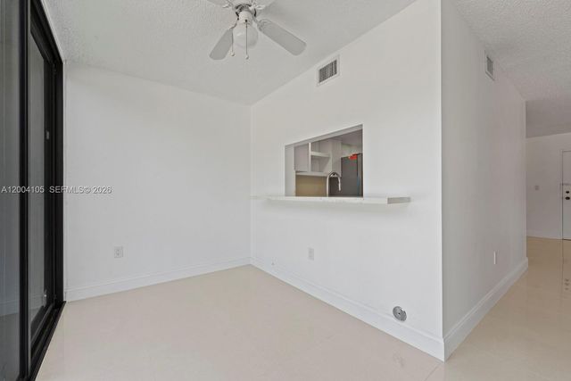 9440 W Flagler St 106, Miami, FL 33174