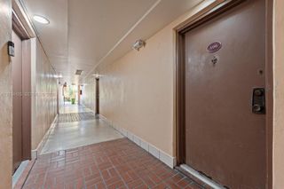 9440 W Flagler St 106, Miami, FL 33174