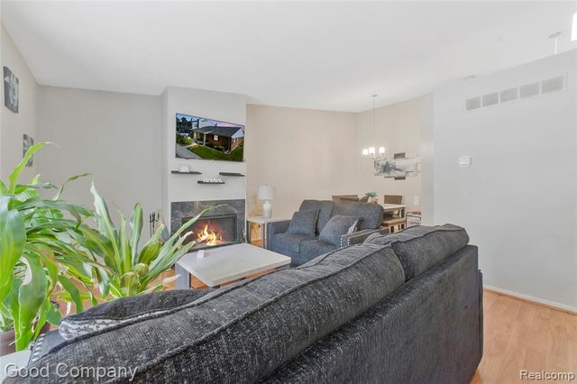 1801 Vine Way Drive 4, Canton, MI 48188