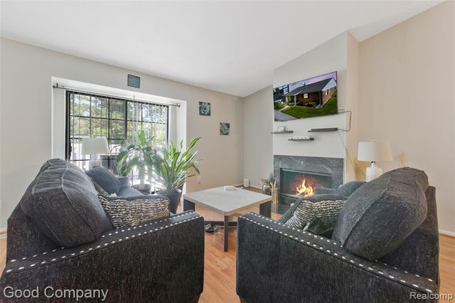 1801 Vine Way Drive 4, Canton, MI 48188