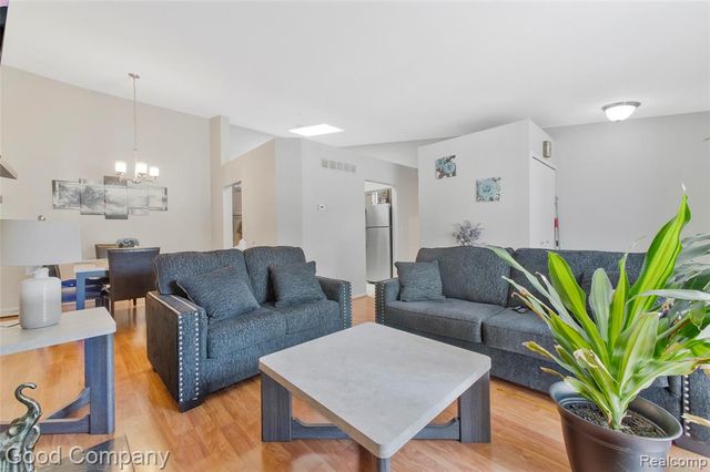 1801 Vine Way Drive 4, Canton, MI 48188