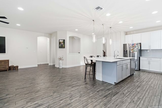 7214 Cimarron Lake, Boerne, TX 78015
