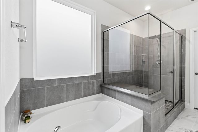 7214 Cimarron Lake, Boerne, TX 78015