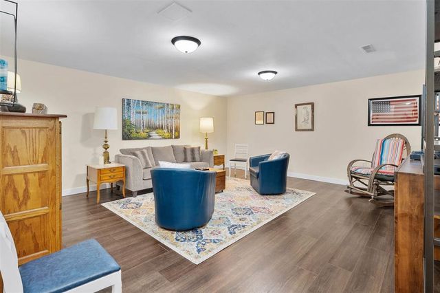 1715 E Clairemont Avenue, Eau Claire, WI 54701