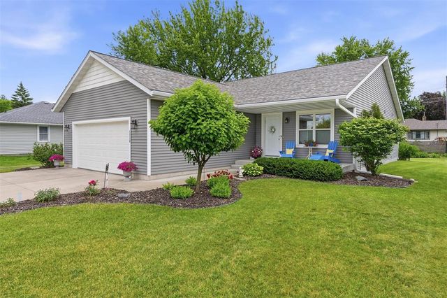 1715 E Clairemont Avenue, Eau Claire, WI 54701