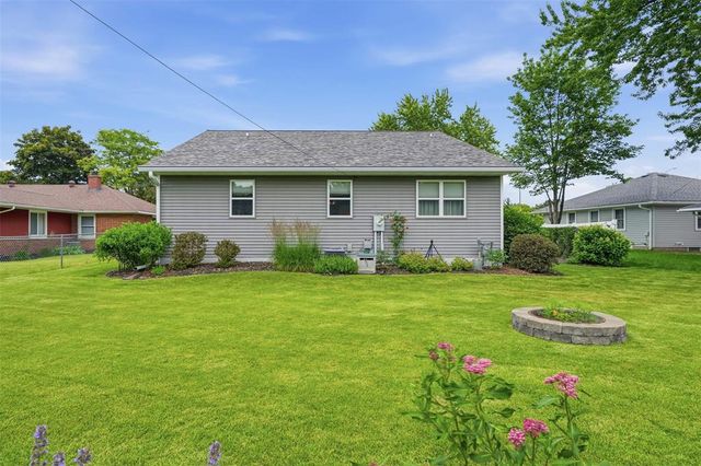 1715 E Clairemont Avenue, Eau Claire, WI 54701
