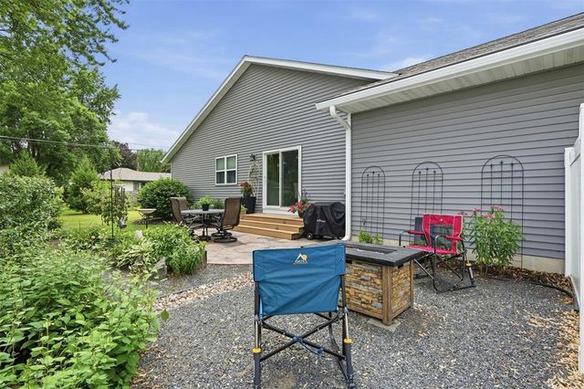 1715 E Clairemont Avenue, Eau Claire, WI 54701