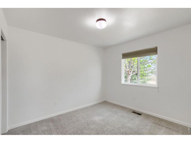 8498 Pebble Ct, Wellington, CO 80549