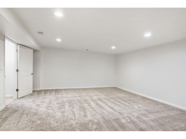 8498 Pebble Ct, Wellington, CO 80549