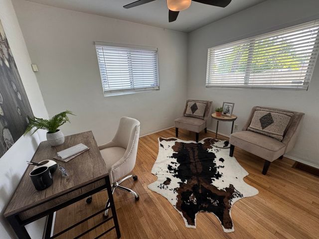 912 Hermosa Drive NE, Albuquerque, NM 87110