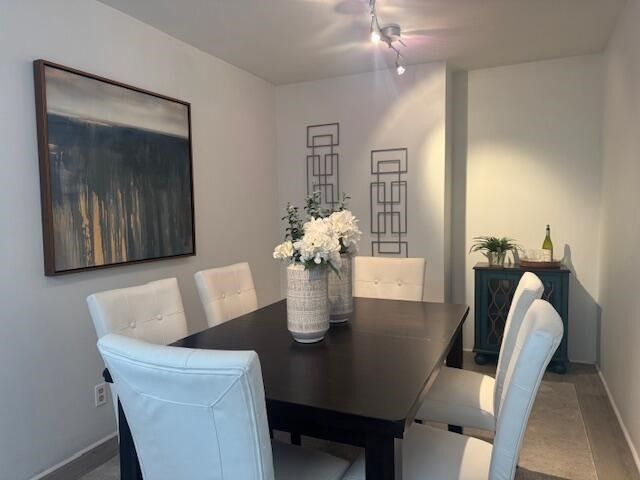 912 Hermosa Drive NE, Albuquerque, NM 87110