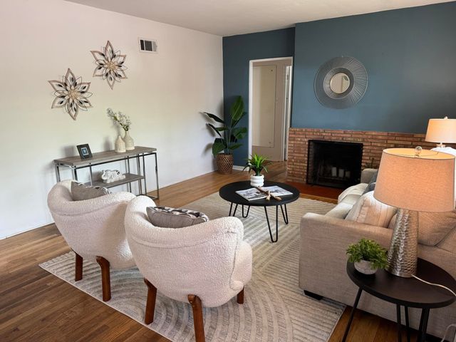 912 Hermosa Drive NE, Albuquerque, NM 87110